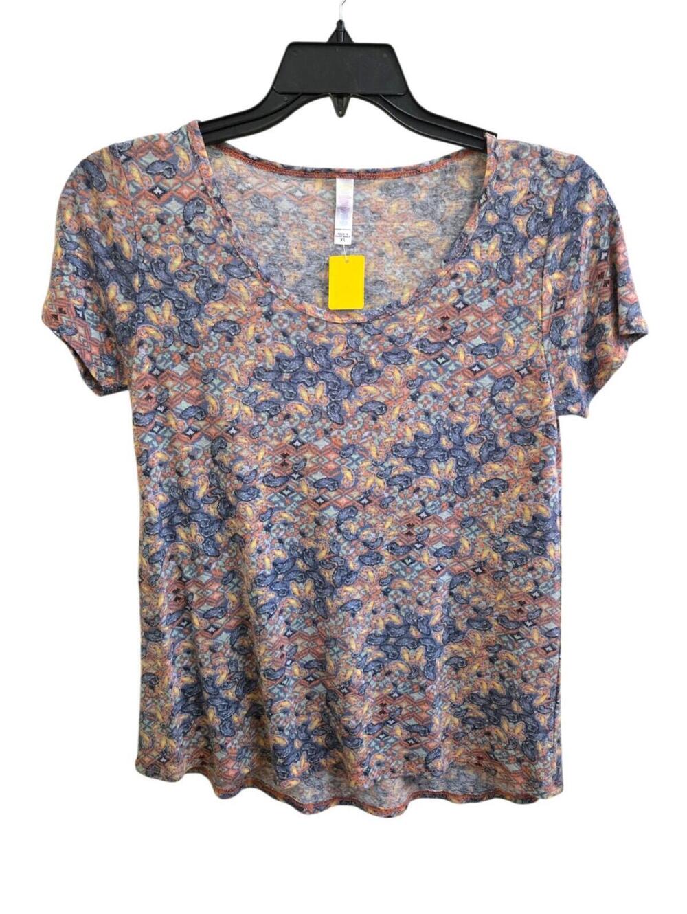 Very Good XS LuLaRoe T-Shirt